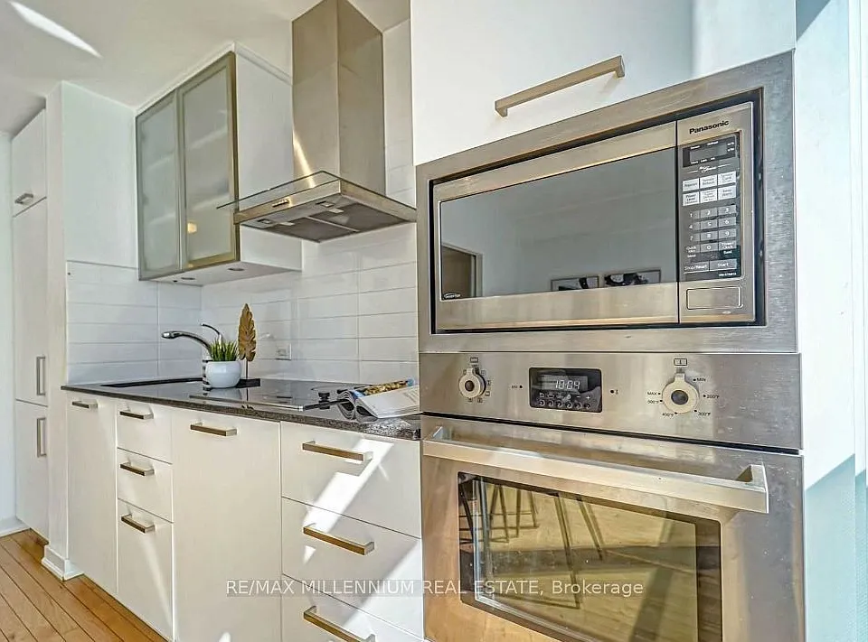 14 York St #3612
