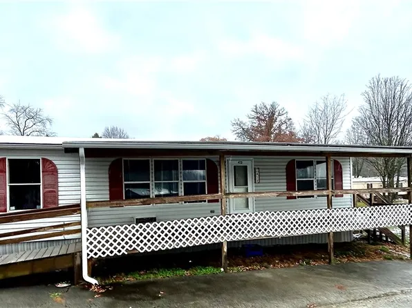 412 Price Dr, Derry, PA 15627