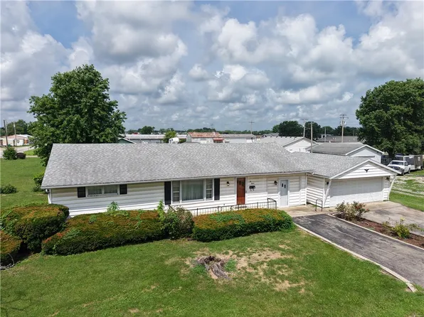 212 Virginia St, Shelbyville, IL 62565