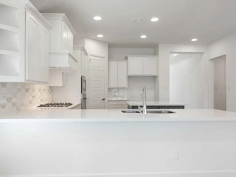 2625 Fargo Pl — Photo 5