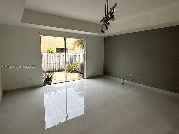 5th image of 4361 NW 110th Ave
