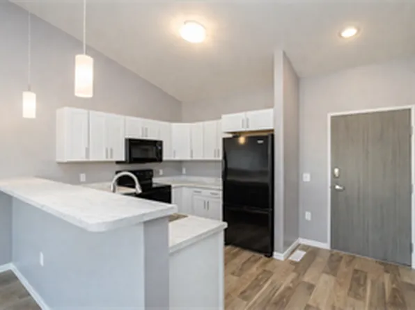 Creekside Heights Apartments, LLC