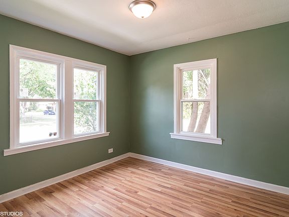 5th image of 302 48th Ave