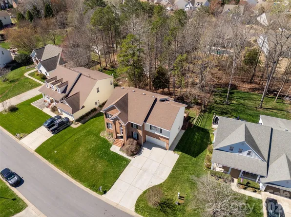 1644 Spandril Ln, Fort Mill, SC 29708