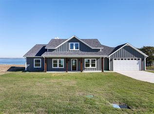 253 Caro Dr, West Tawakoni, TX 75474