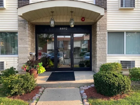 8892 Jody Ln #1E-DES, Des Plaines, IL 60016