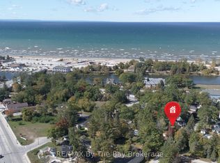 18 Elm Dr, Wasaga Beach, ON L9Z2L3