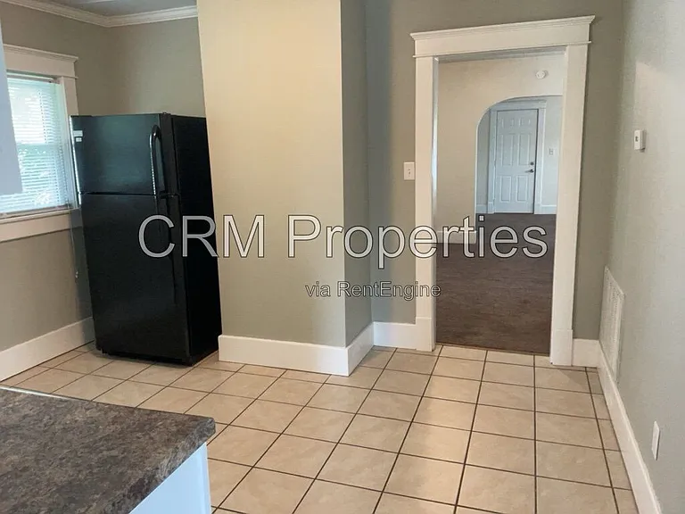 837 S Armstrong St #2 — Photo 10
