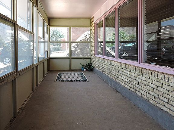 3rd image of 2817 Tyler Ave