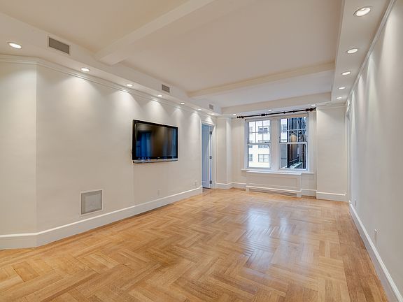 5th image of 27 W 72nd St #214215