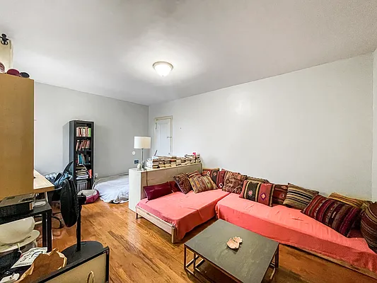 Rented by Skyward | media 9