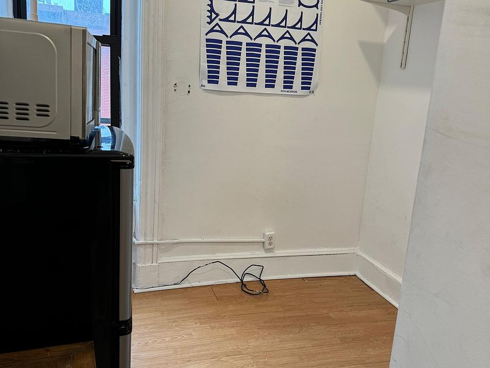 2nd image of 145 Franklin St APT 17