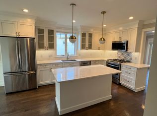 6-8 S Crescent Cir, Brighton, MA 02135