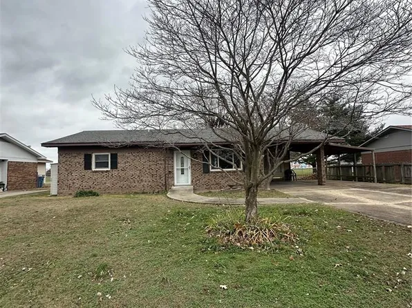 106 W 12th St, Portageville, MO 63873