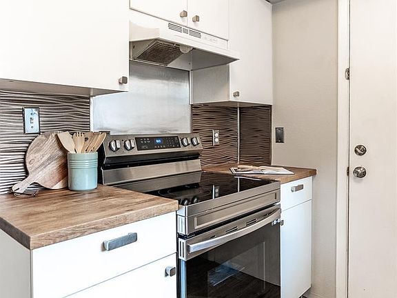 3rd image of 3855 S Monaco Pkwy APT 204