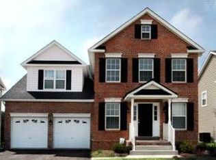 1116 Berkeley Dr, Pennsburg, PA 18073