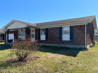 3002 Pioneer Rd, Shively, KY 40216