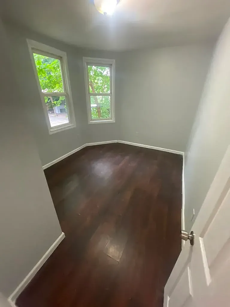 380 Sanford Ave, Newark — Photo 3