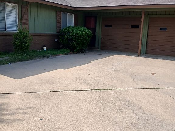 2nd image of 1521 Meadow Dr
