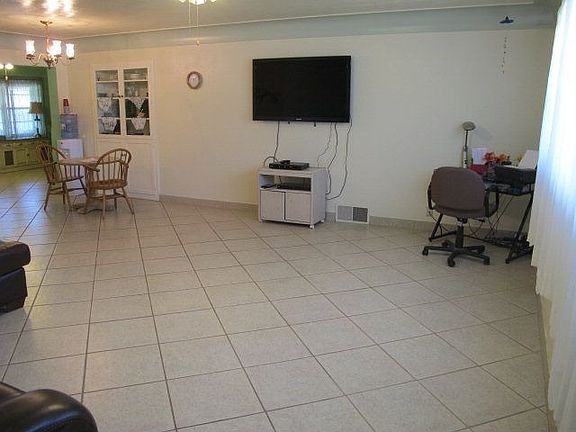 4th image of 3103 W Louisiana Ave