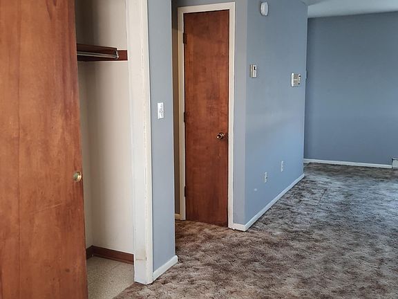 2nd image of 712 Cedar Dr APT 7