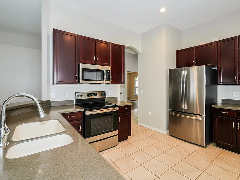 423 Fern Gulley Dr — Photo 8