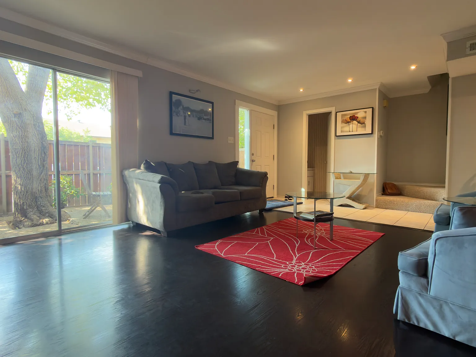 3 bed, 1800 sqft, $2,600 — Photo 2