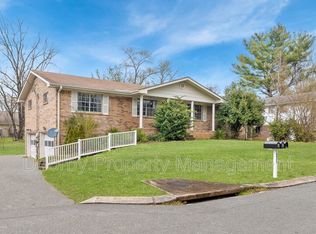 6923 Greenway Dr #B, Chattanooga, TN 37421