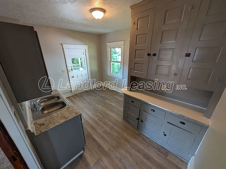 1850 E 33rd St — Photo 9