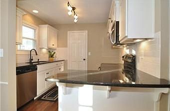 5th image of 7922 Belleview Ave