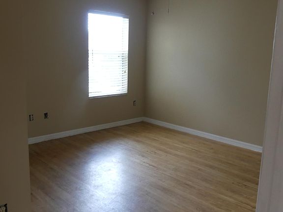 4th image of 8867 SE 168th Tailfer St