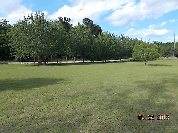 4th image of 4000 Collier Ln