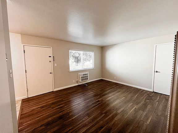 3rd image of 2517 W St #5