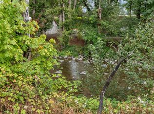 45678 N Gate Creek Rd, Vida, OR 97488