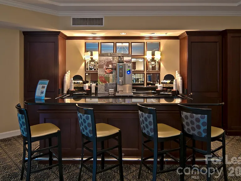 300 W 5th St #521 — Photo 14