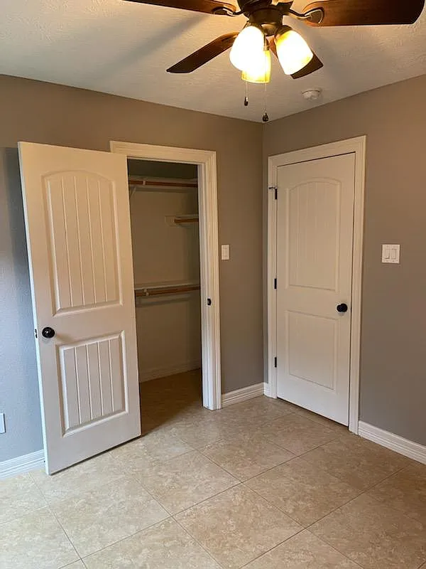 218 Hill Terrace Dr — Photo 3
