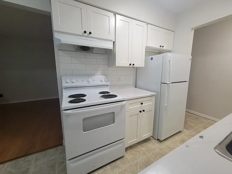 157 Prince St #5 — Photo 3