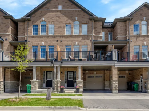 7 Haymarket Dr, Brampton, ON L7A 5C3