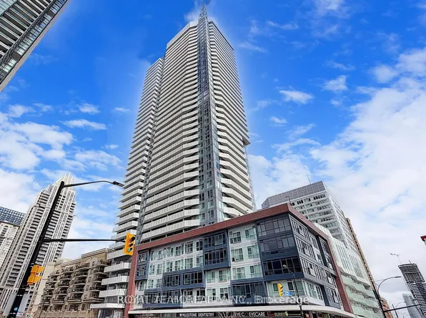 4065 Confederation Pkwy #2507, Mississauga, ON L5B 0G4