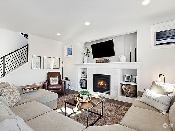 5th image of 19030 130th Street E