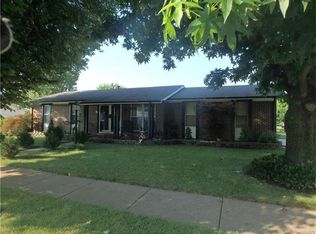 1092 Fernbrook Dr, Florissant, MO
