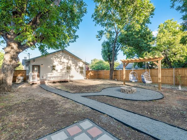 Additional property image - 617 S Montreal Ave, Dallas, TX 75208