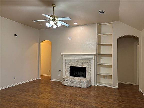 4th image of 5504 Manassas Dr