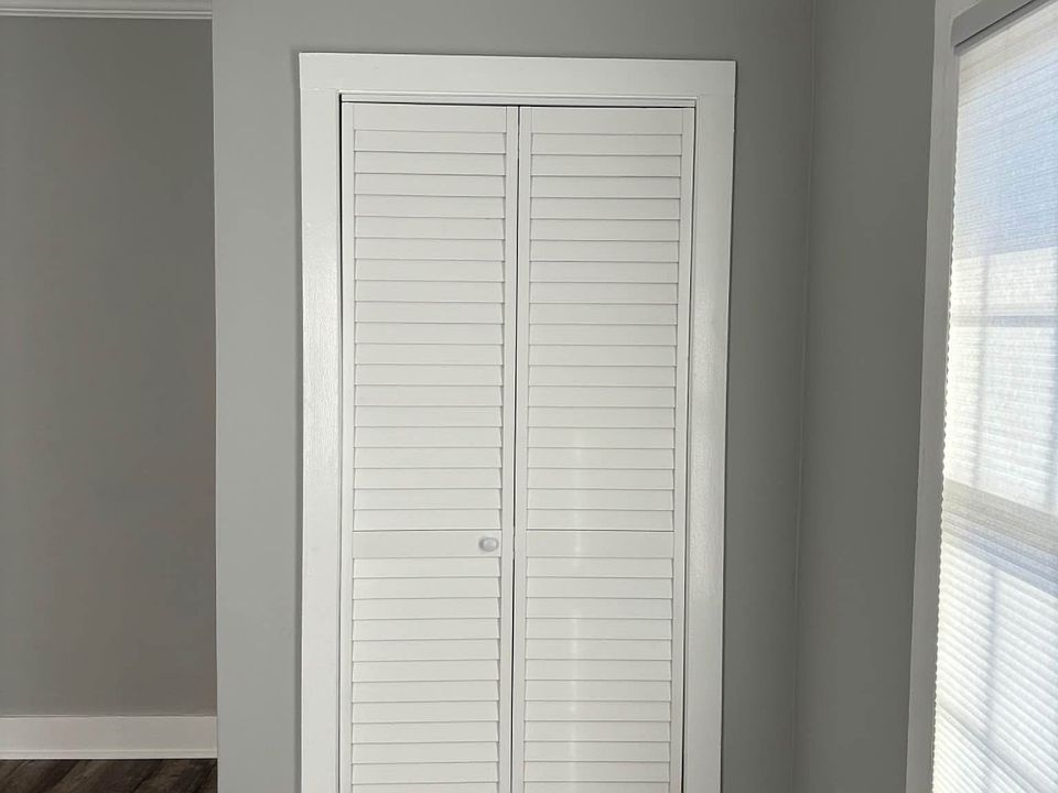 2nd image of 8-10 Lincoln Ave #3