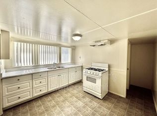 926 N Loma Vista Dr #C, Long Beach, CA 90813