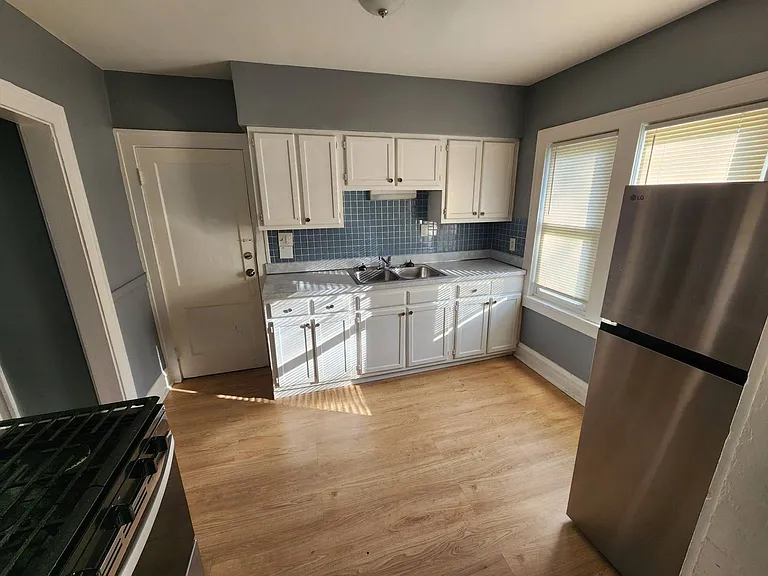 13617 Glenside Rd — Photo 25
