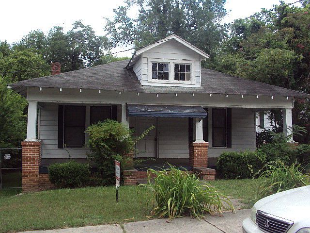 2nd image of 179 Forest Ave