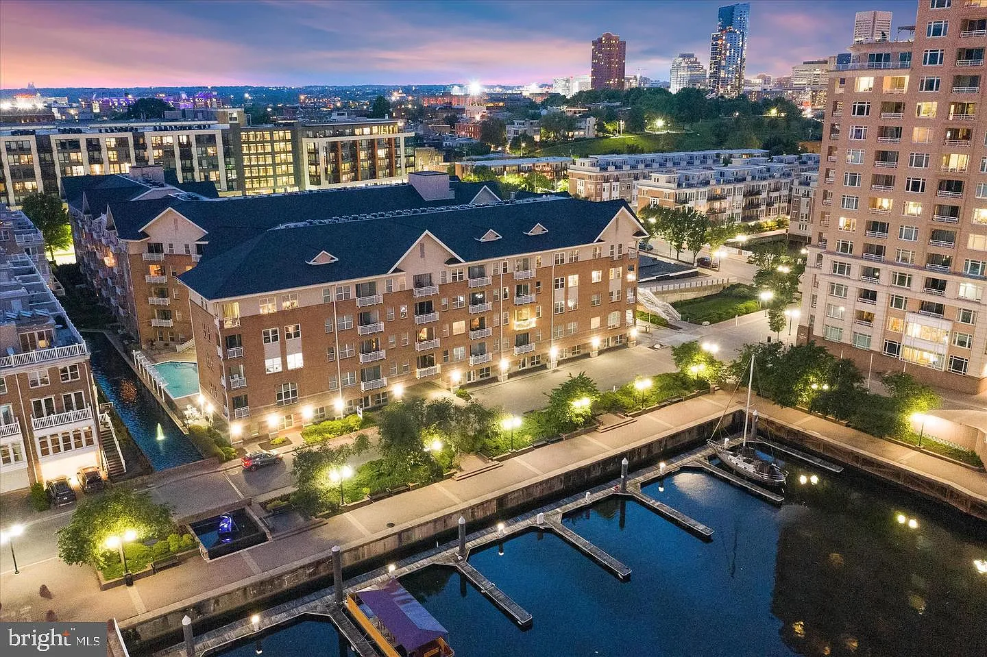 1 bed, 1.0 bath, 795 sqft, $2,750 — Photo 1