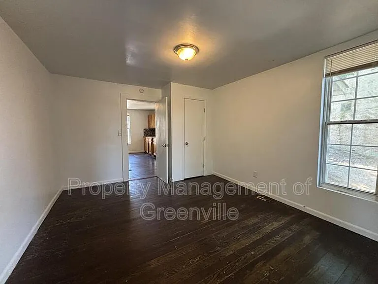 135 D St — Photo 13