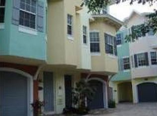 1023 S Riverside Dr, Pompano Beach, FL 33062